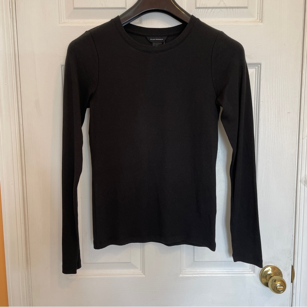 Club Monaco Women’s Black Long Sleeve T-shirt New with tags
